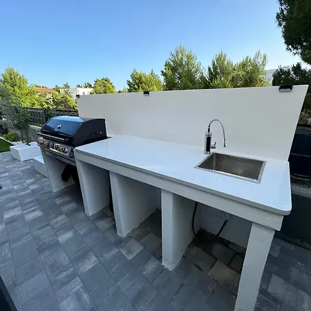 7 Kings Crib נין