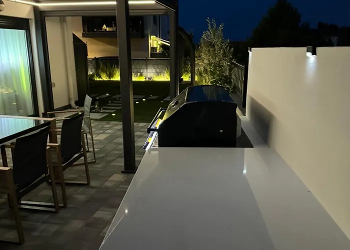 Apartment 7 Kings Crib *